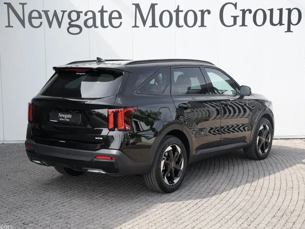 Kia Sorento SUV, Petrol Plug-in Hybrid, 2027, Black
