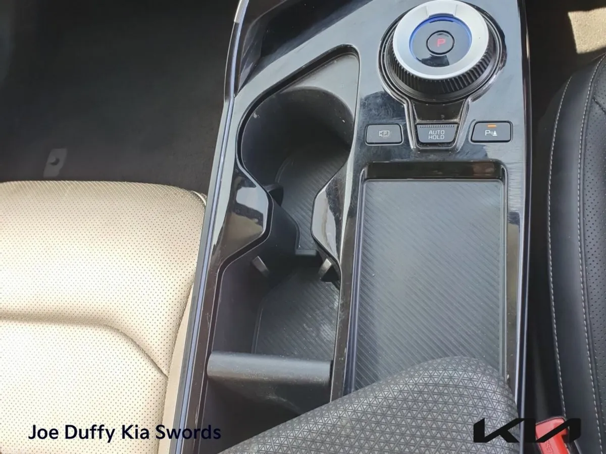 Kia EV6 Hatchback, Electric, 2024, Red