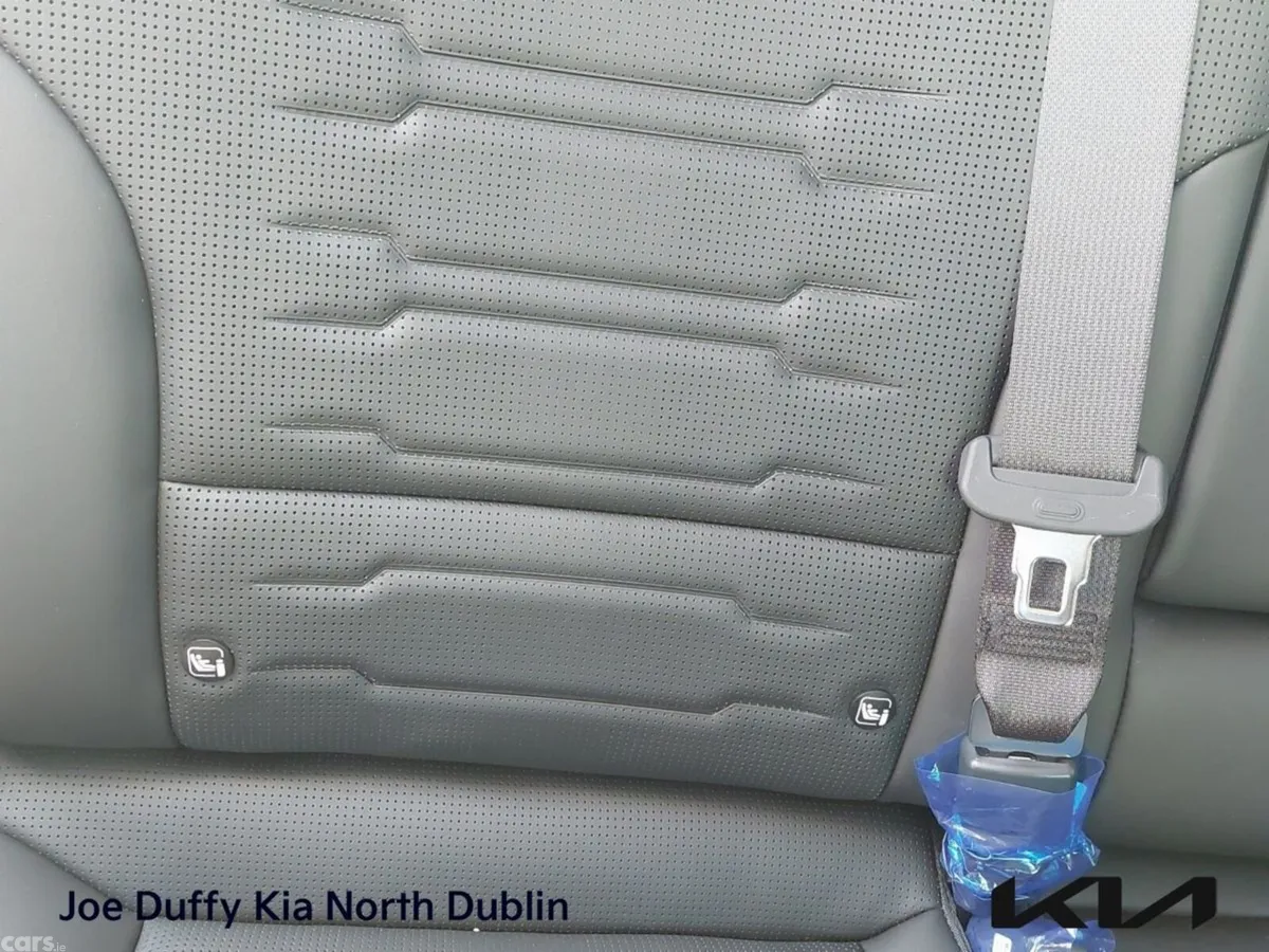 Kia Niro MPV, Petrol Plug-in Hybrid, 2026, Black