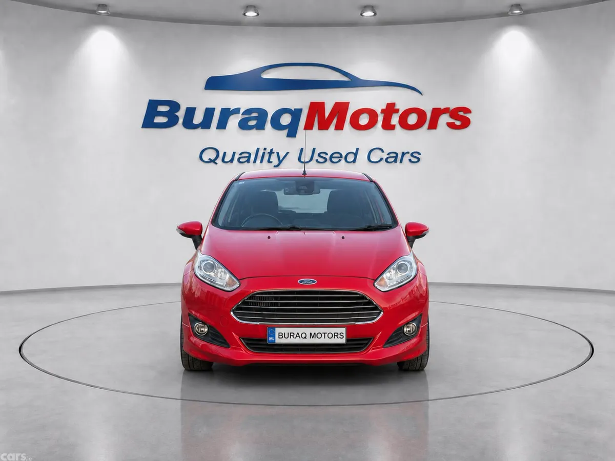 Ford Fiesta Hatchback, Petrol, 2015, Red