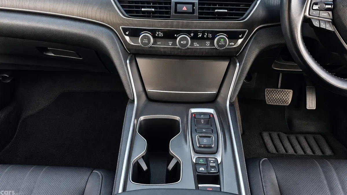Honda Accord Saloon, Petrol Hybrid, 2020, Grey