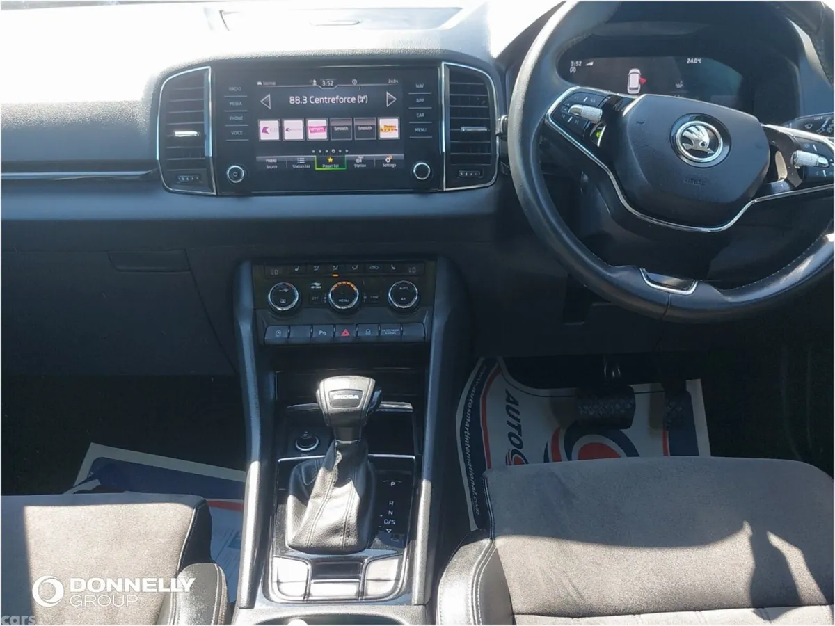 Skoda Karoq Estate, Petrol, 2023, Blue