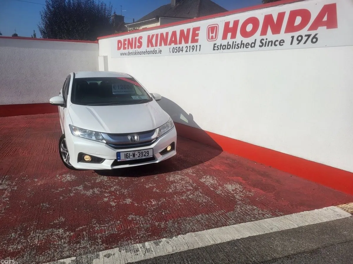 Honda Grace Saloon, Petrol Hybrid, 2016, White