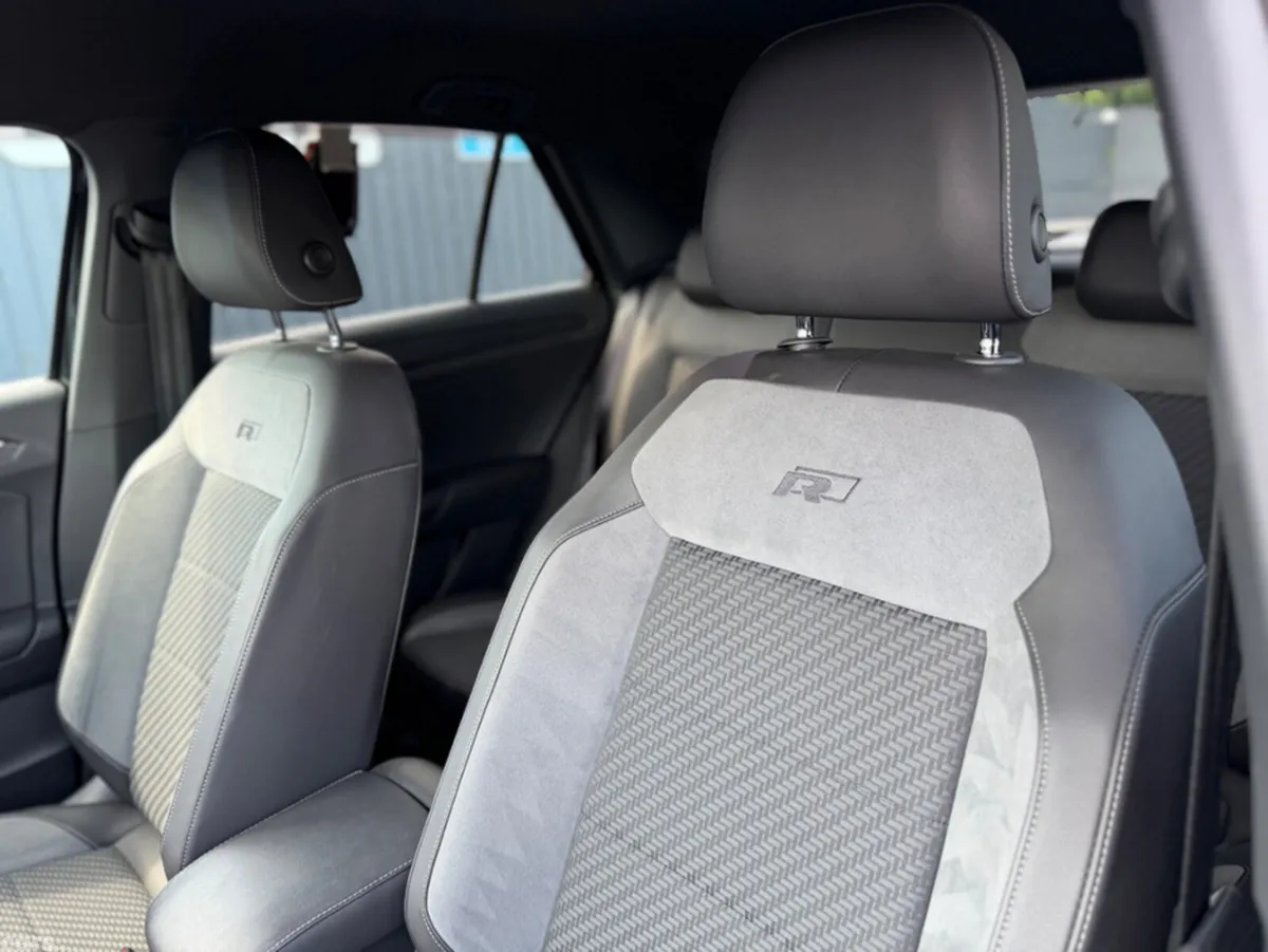 Volkswagen T-Roc SUV, Diesel, 2021, Black