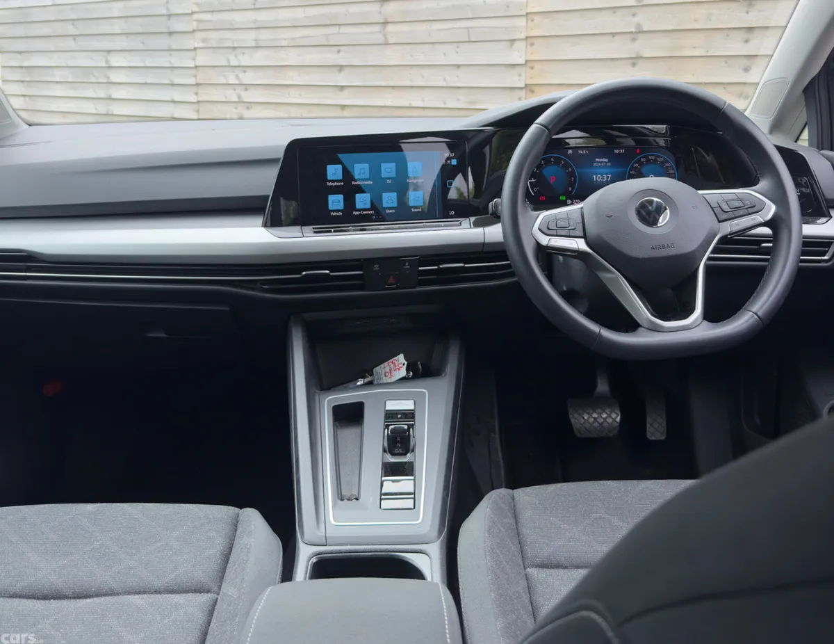 Volkswagen Golf Hatchback, Petrol, 2022, Grey