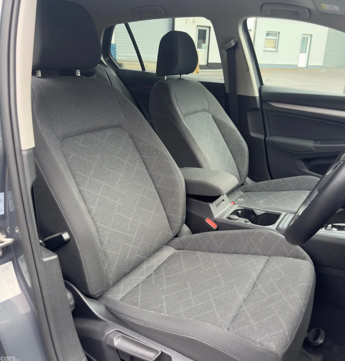 Volkswagen Golf Hatchback, Petrol, 2022, Grey