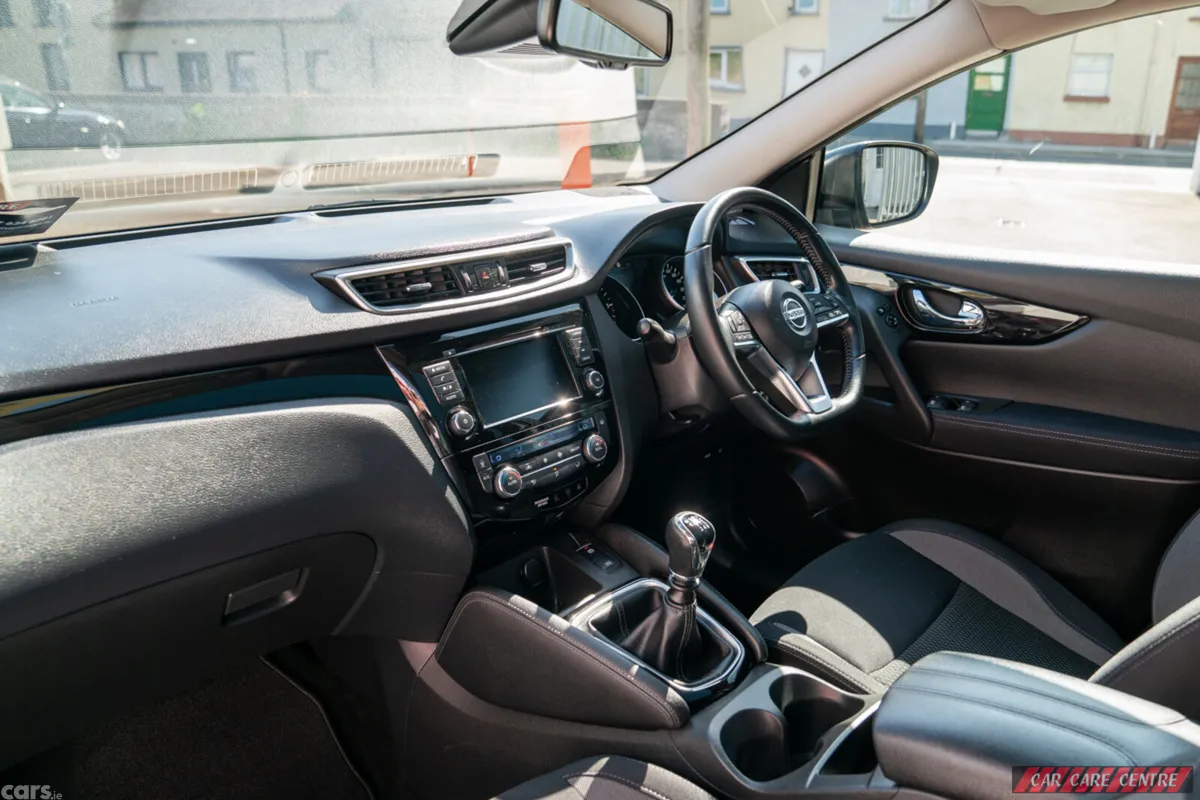 Nissan Qashqai MPV, Diesel, 2020, Grey