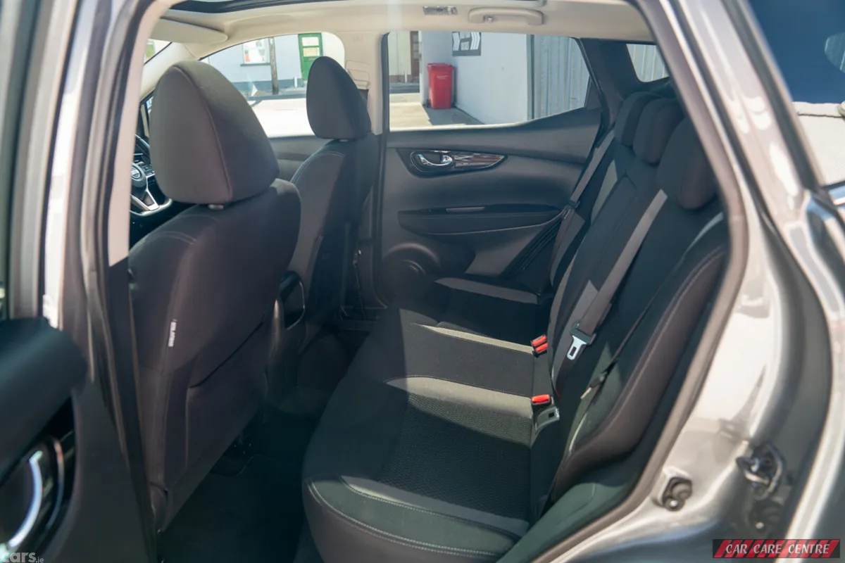 Nissan Qashqai MPV, Diesel, 2020, Grey