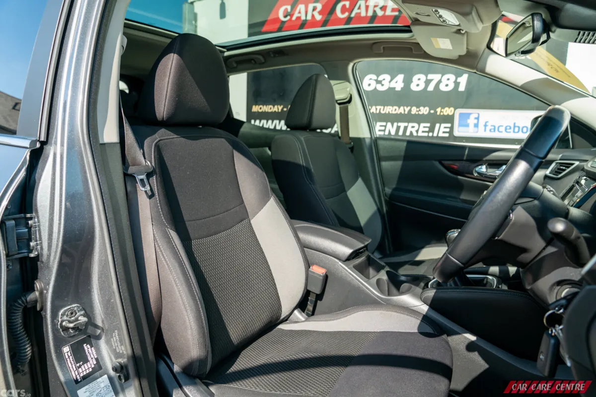 Nissan Qashqai MPV, Diesel, 2020, Grey
