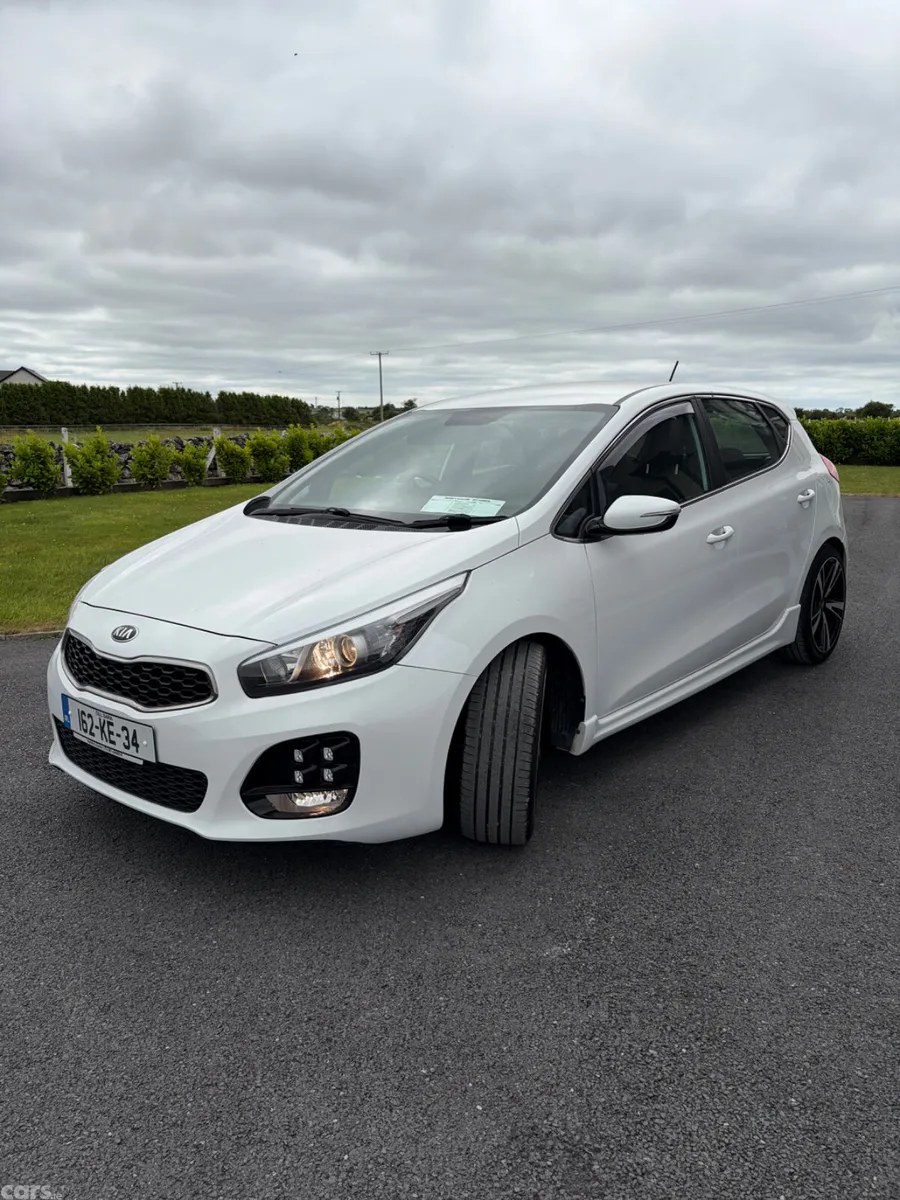 Kia Ceed Hatchback, Petrol, 2016, White