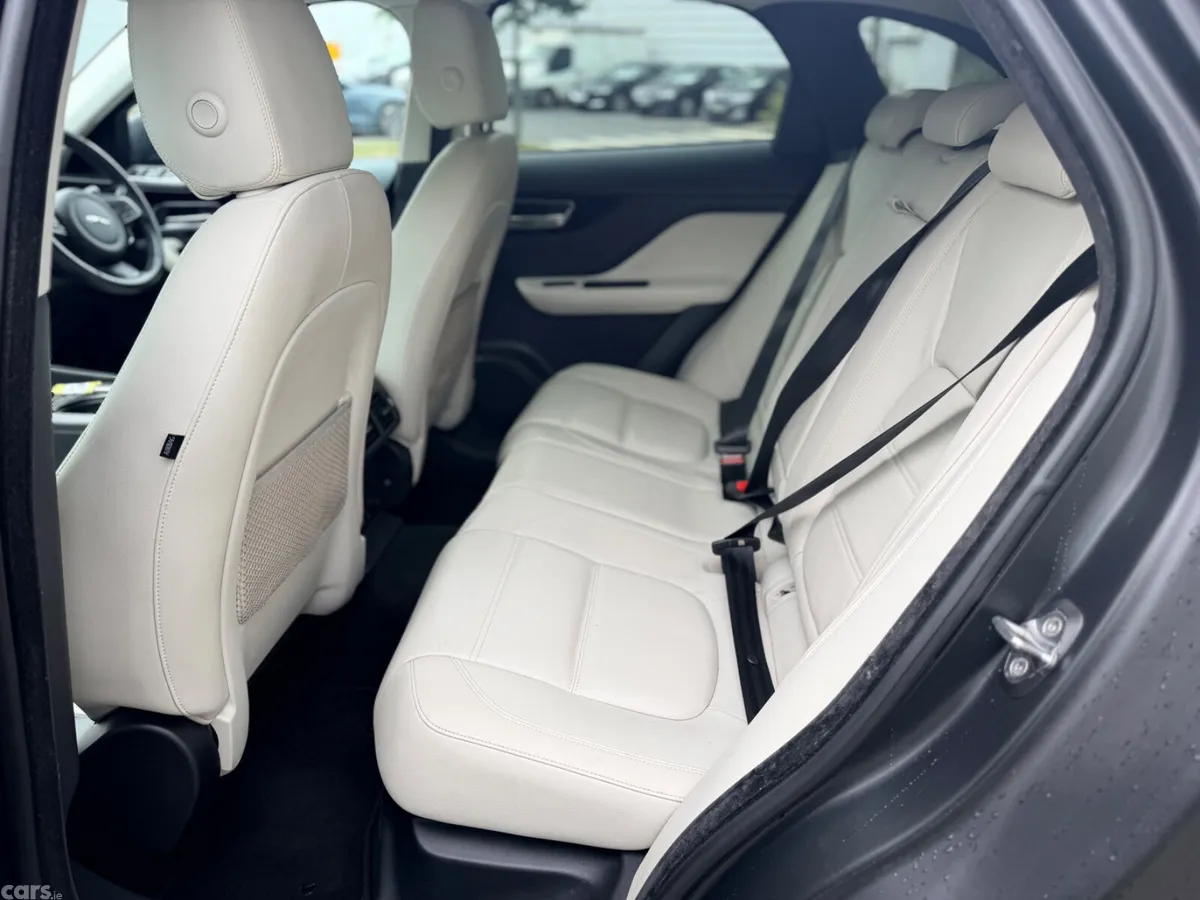Jaguar F-Pace SUV, Diesel, 2016, Blue