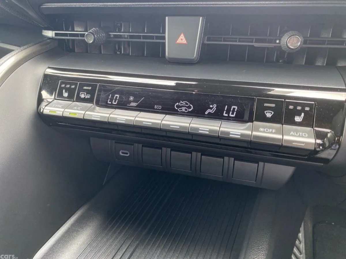 Toyota C-HR SUV, Petrol Hybrid, 2024, Black