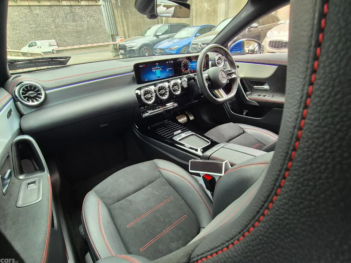 Mercedes-Benz CLA Estate, Petrol Plug-in Hybrid, 2025, Blue