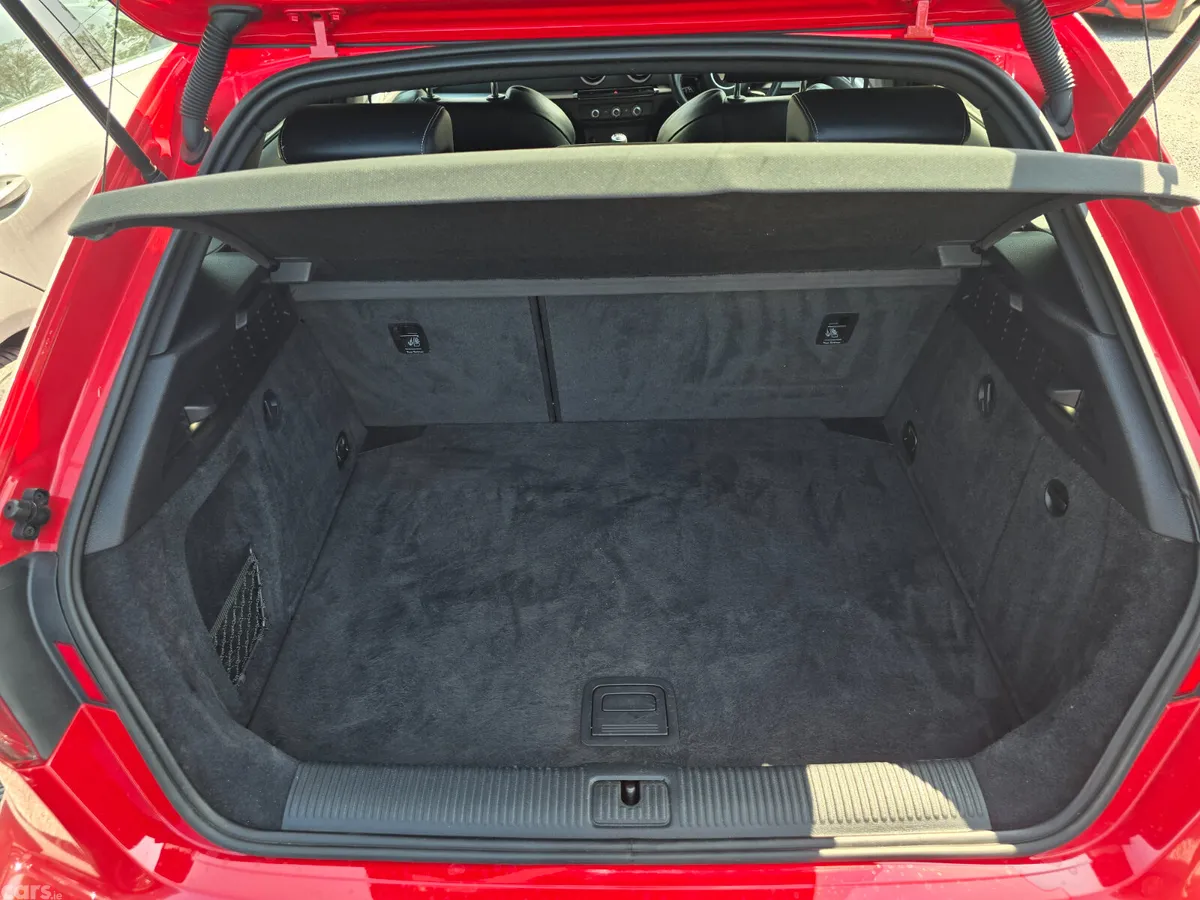 Audi A3 Hatchback, Diesel, 2016, Red