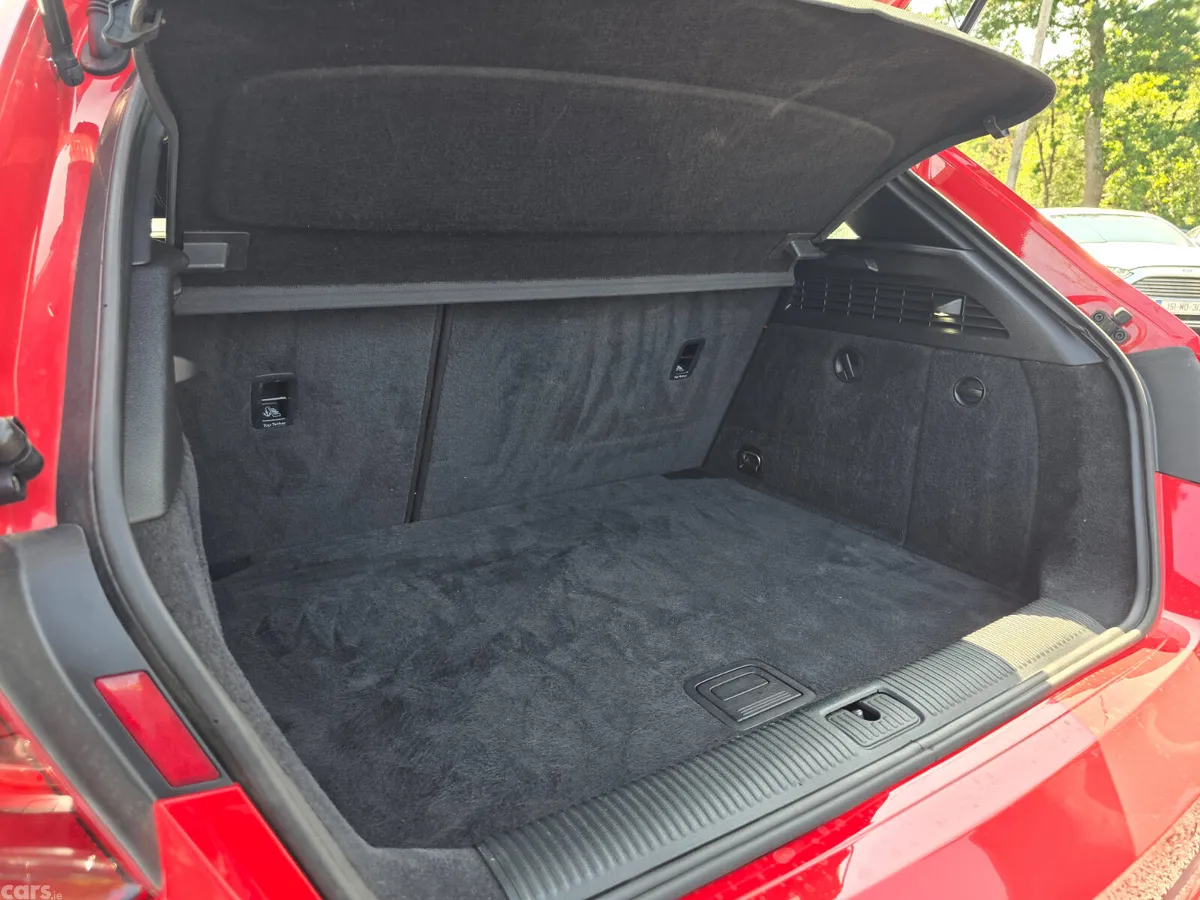 Audi A3 Hatchback, Diesel, 2016, Red