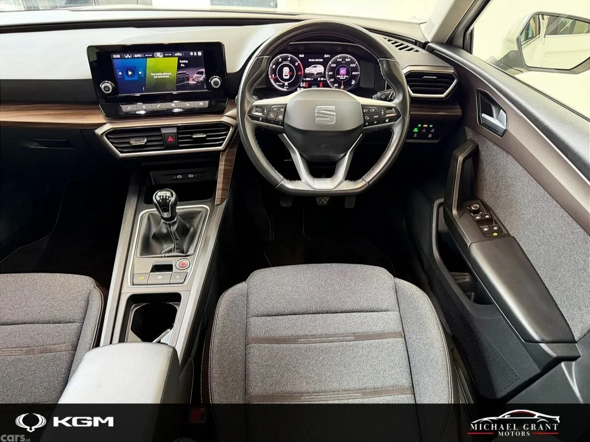 SEAT Leon Hatchback, Diesel, 2021, White