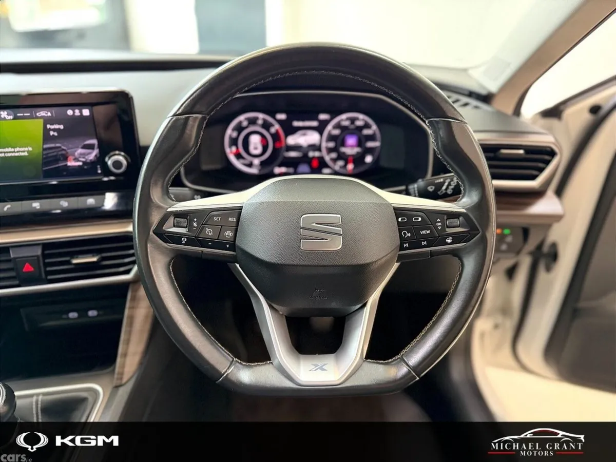 SEAT Leon Hatchback, Diesel, 2021, White