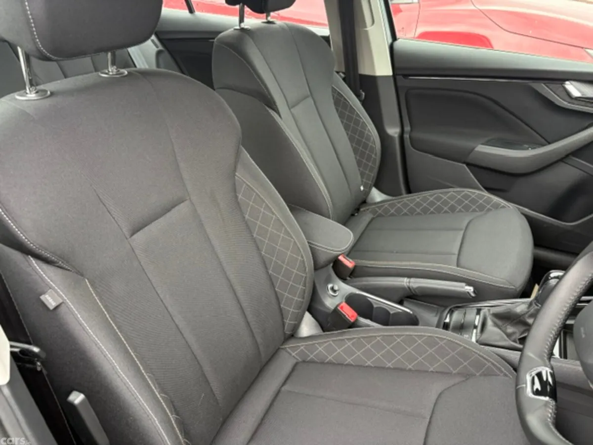 Skoda Kamiq Hatchback, Petrol, 2024, Grey
