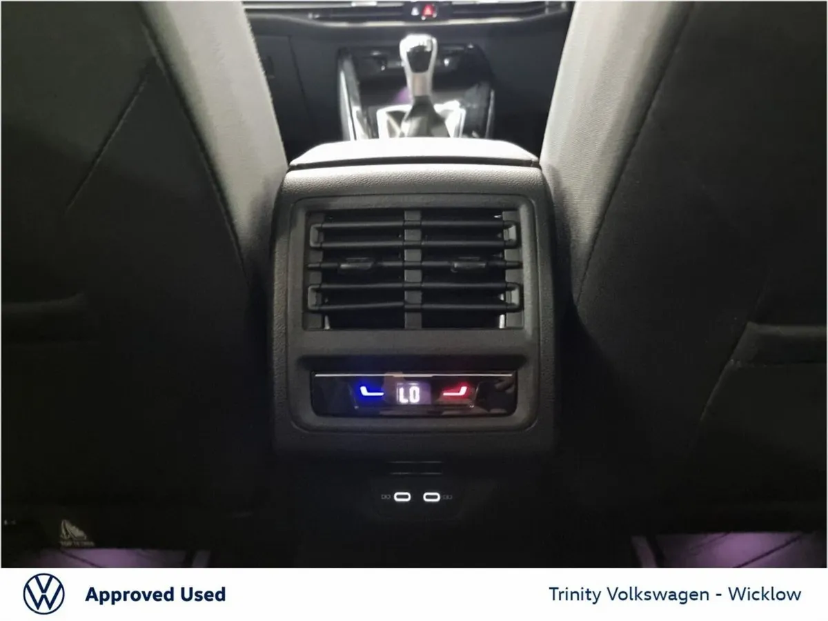 Volkswagen Golf Estate, Diesel, 2023, Black