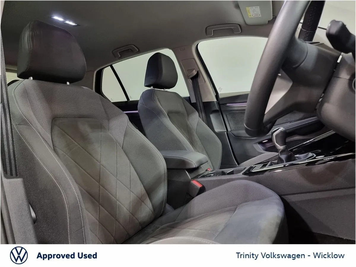 Volkswagen Golf Estate, Diesel, 2023, Black