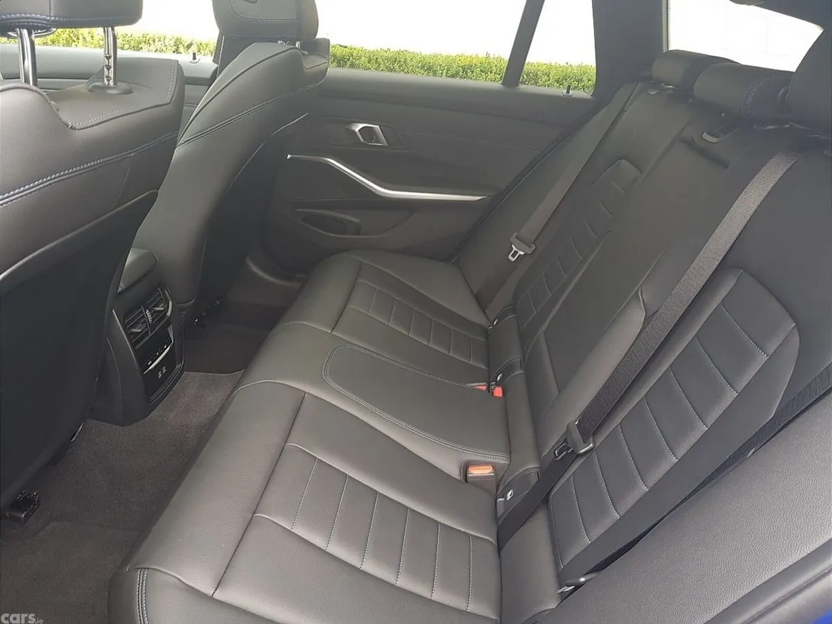 BMW 3-Series Estate, Diesel, 2024, Blue