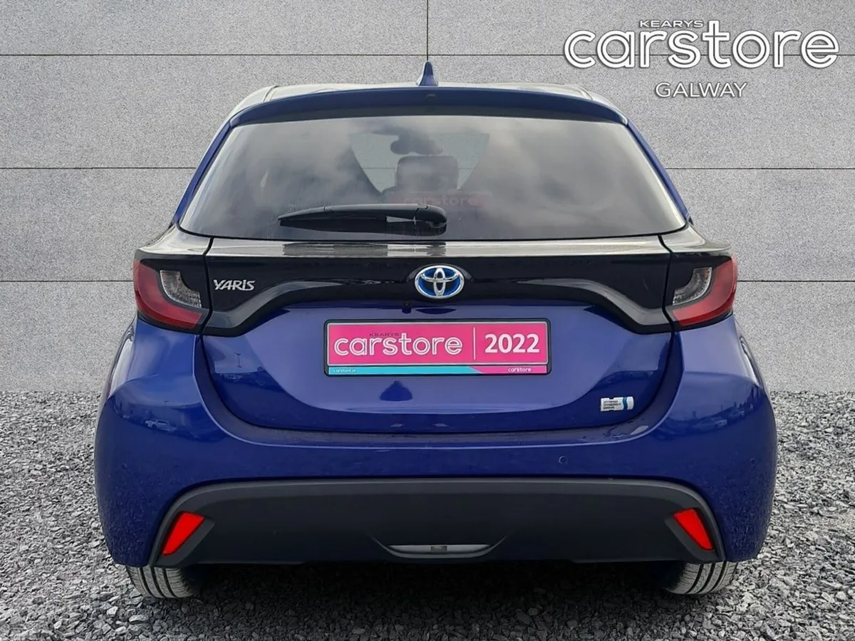 Toyota Yaris Hatchback, Petrol Hybrid, 2022, Blue