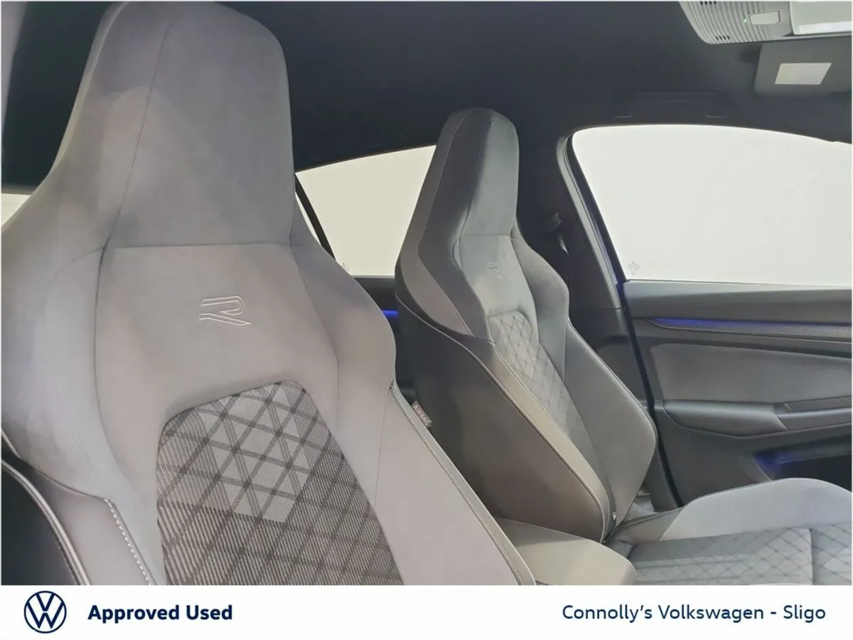 Volkswagen Golf Hatchback, Petrol, 2024, Blue