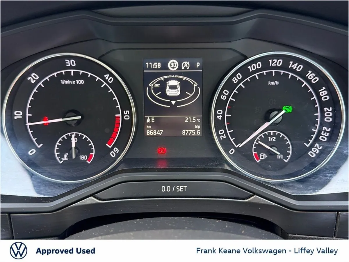 Skoda Superb Hatchback, Diesel, 2020, Blue