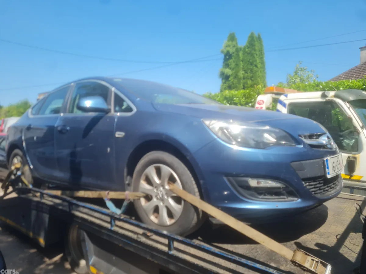 Opel Astra Saloon, Diesel, 2016, Blue