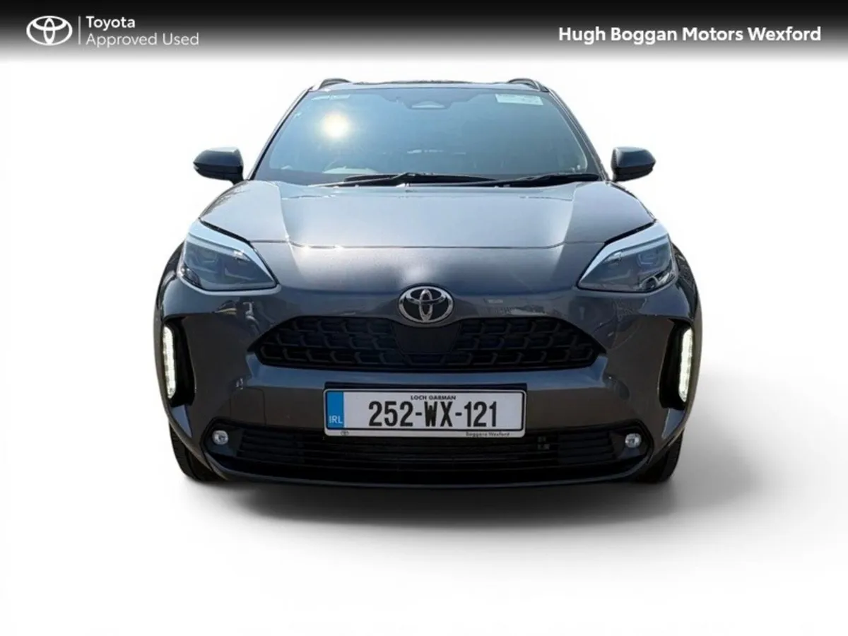 Toyota Yaris Cross Hatchback, Petrol Hybrid, 2025, Grey