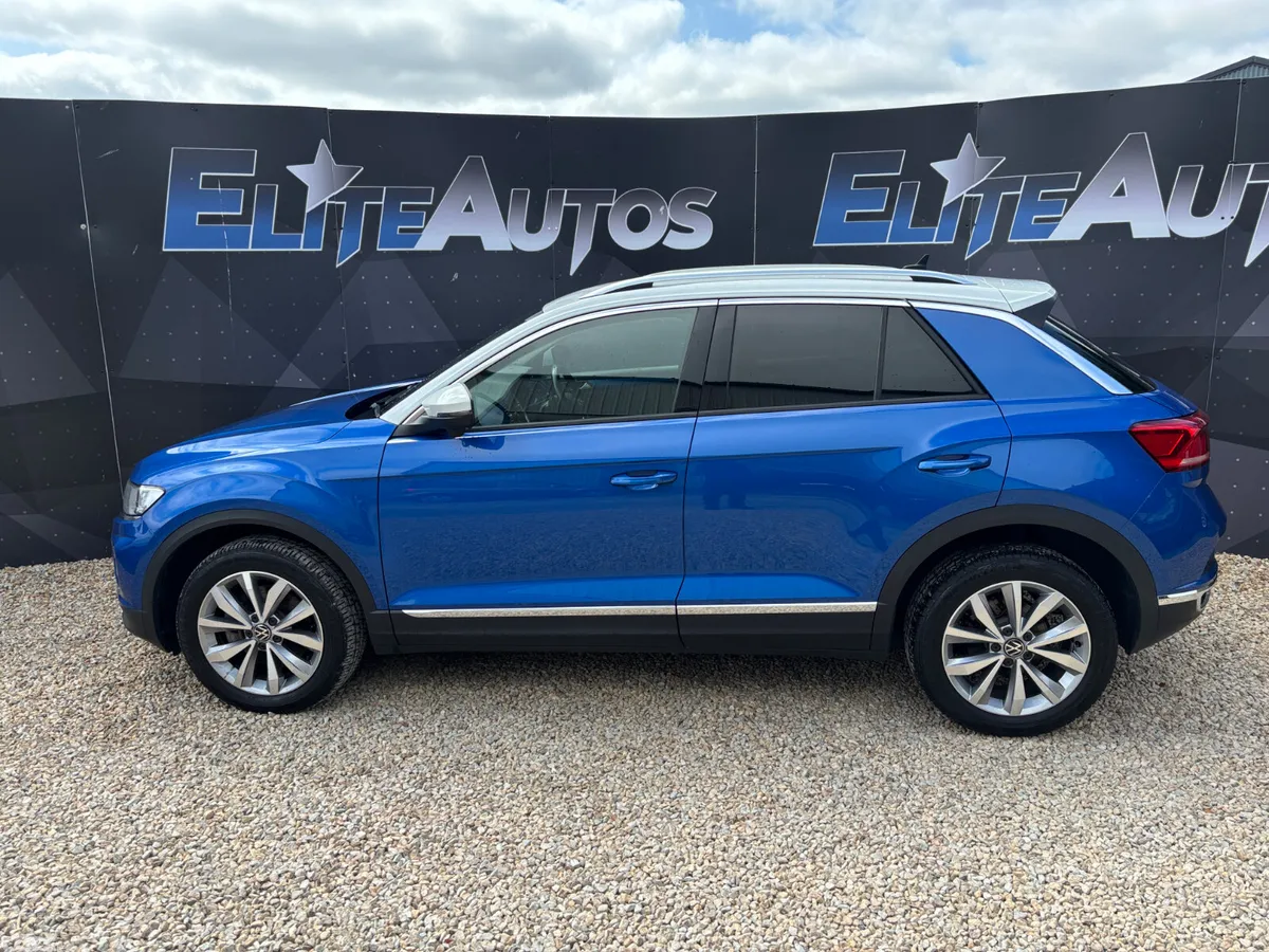 Volkswagen T-Roc Estate, Diesel, 2021, Blue