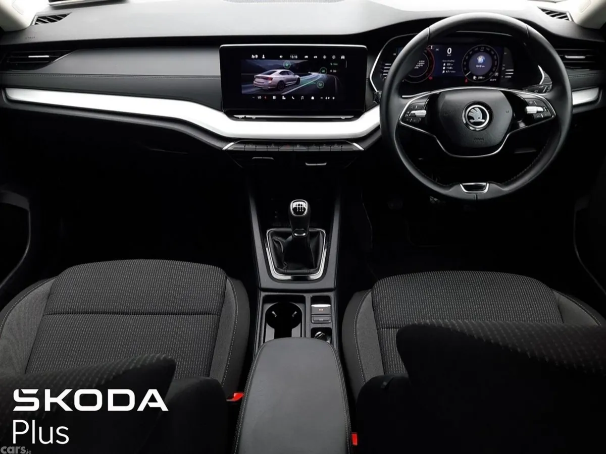 Skoda Octavia Saloon, Diesel, 2024, Black