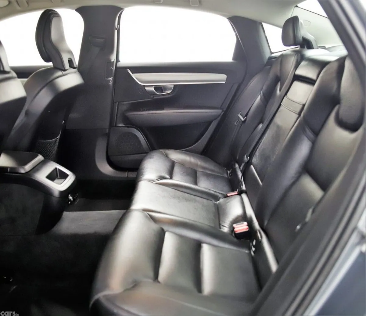 Volvo S90 Saloon, Diesel, 2019, Grey