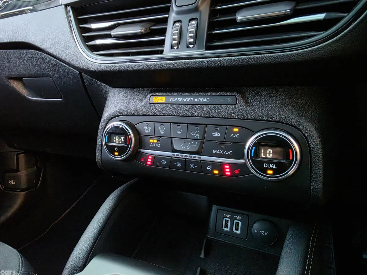 Ford Focus Hatchback, Diesel, 2022, White