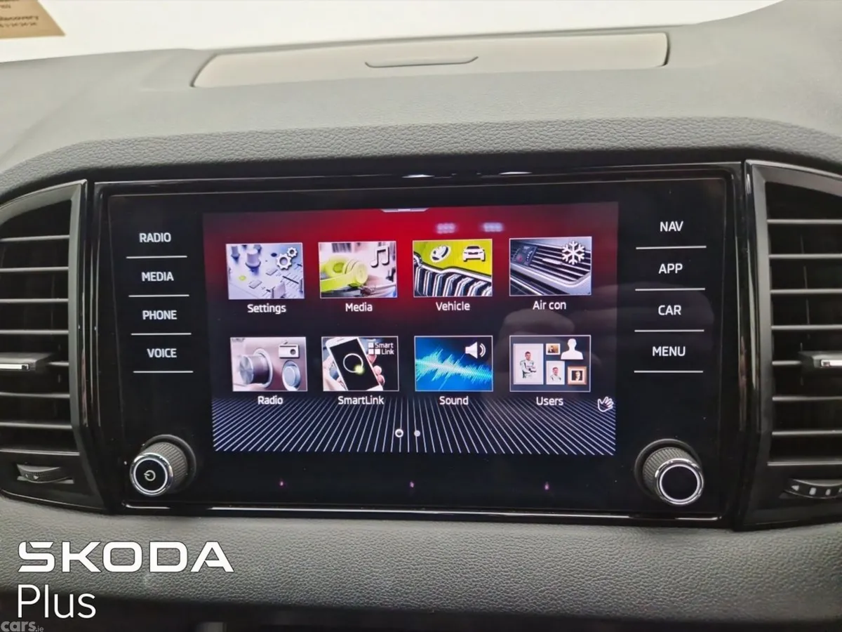 Skoda Karoq SUV, Diesel, 2023, Grey