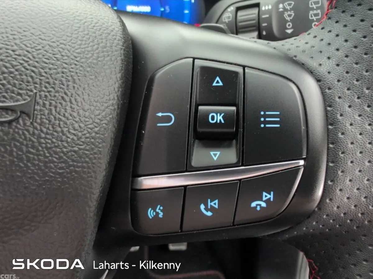 Ford Focus Hatchback, Diesel, 2022, Blue