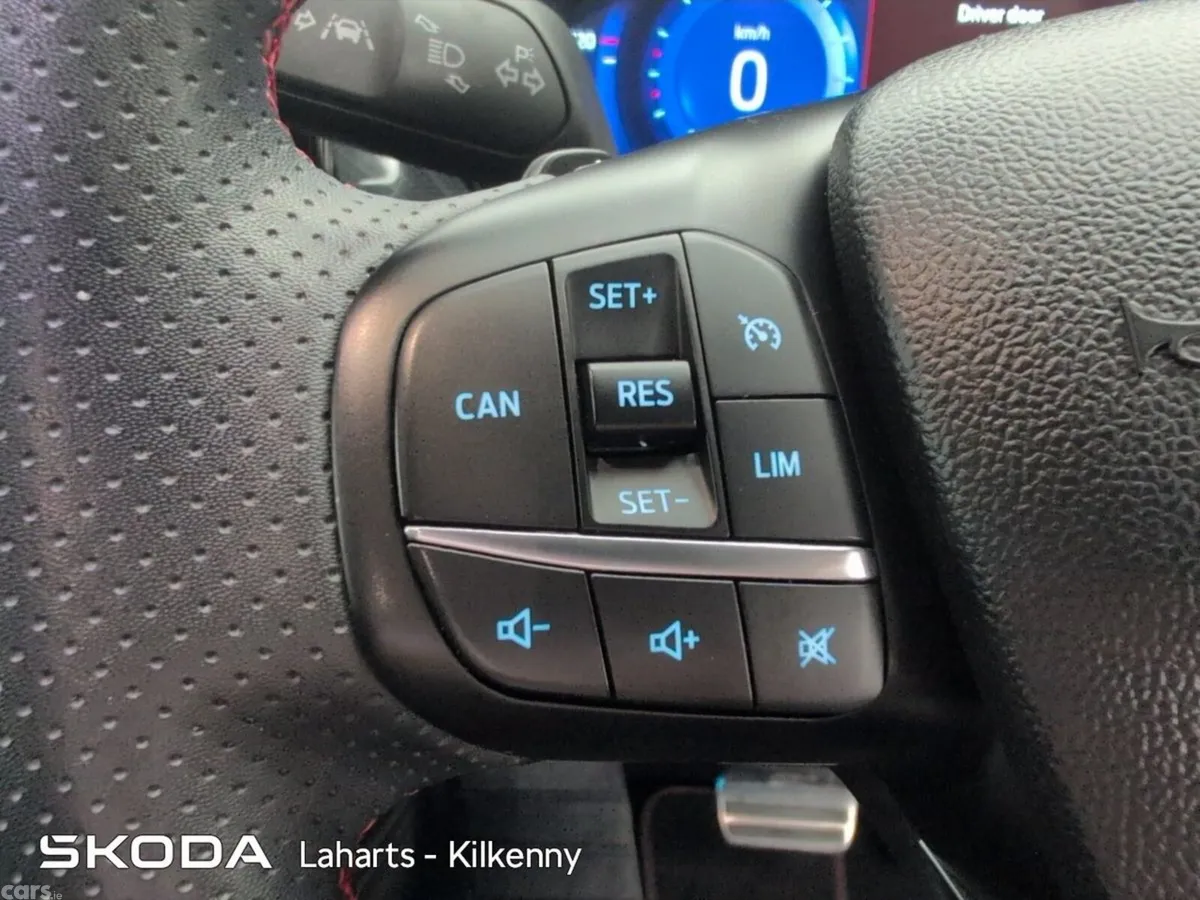 Ford Focus Hatchback, Diesel, 2022, Blue