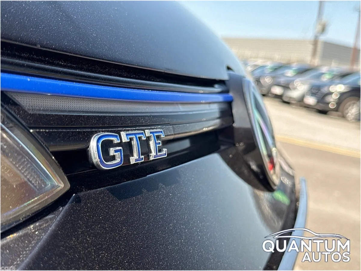 Volkswagen Golf Hatchback, Petrol Plug-in Hybrid, 2021, Black