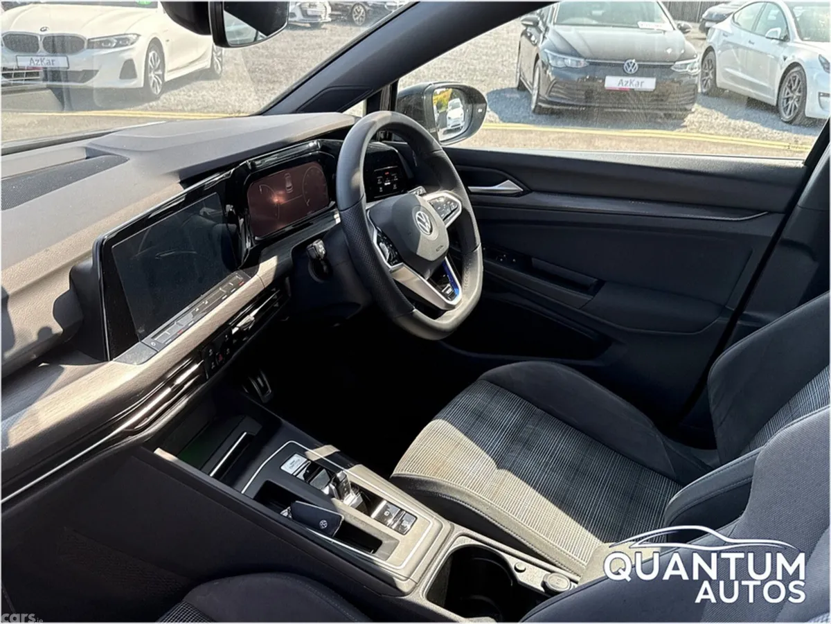 Volkswagen Golf Hatchback, Petrol Plug-in Hybrid, 2021, Black