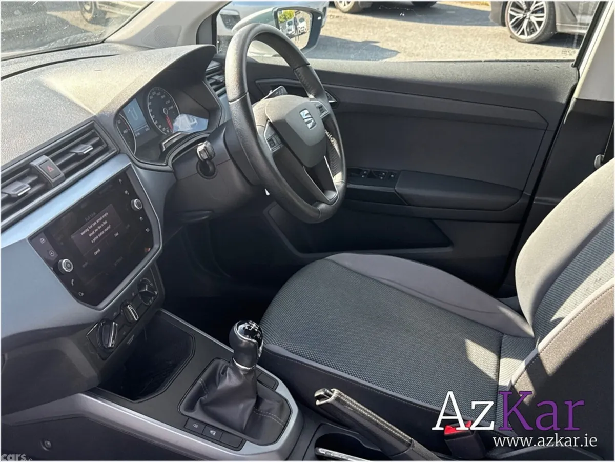 SEAT Arona Hatchback, Petrol, 2020, Grey