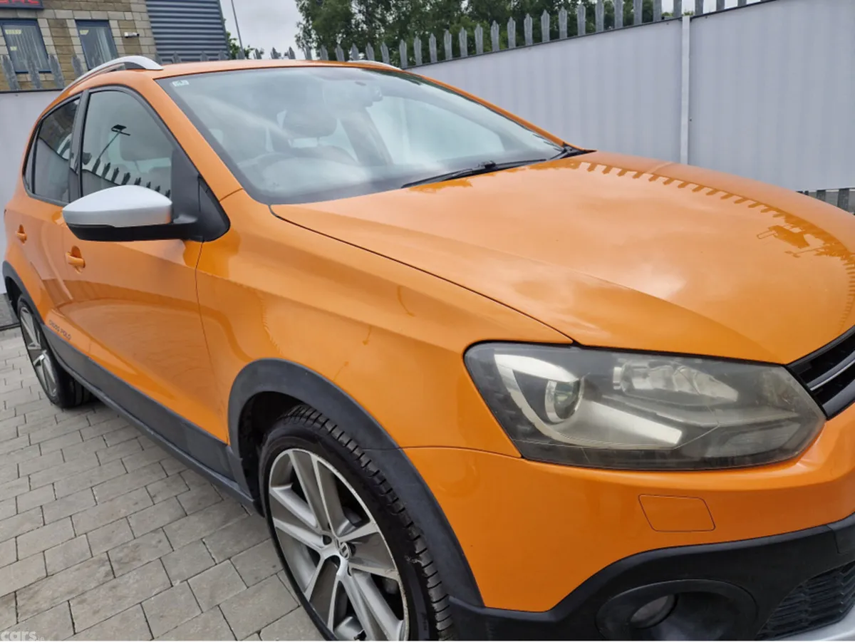 Volkswagen Polo Hatchback, Petrol, 2014, Orange