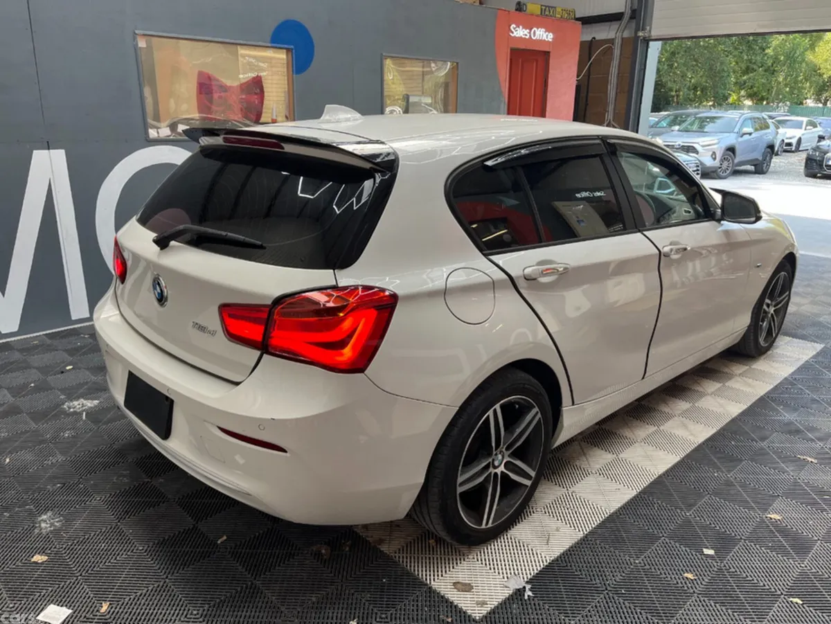 BMW 1-Series Hatchback, Diesel, 2017, White