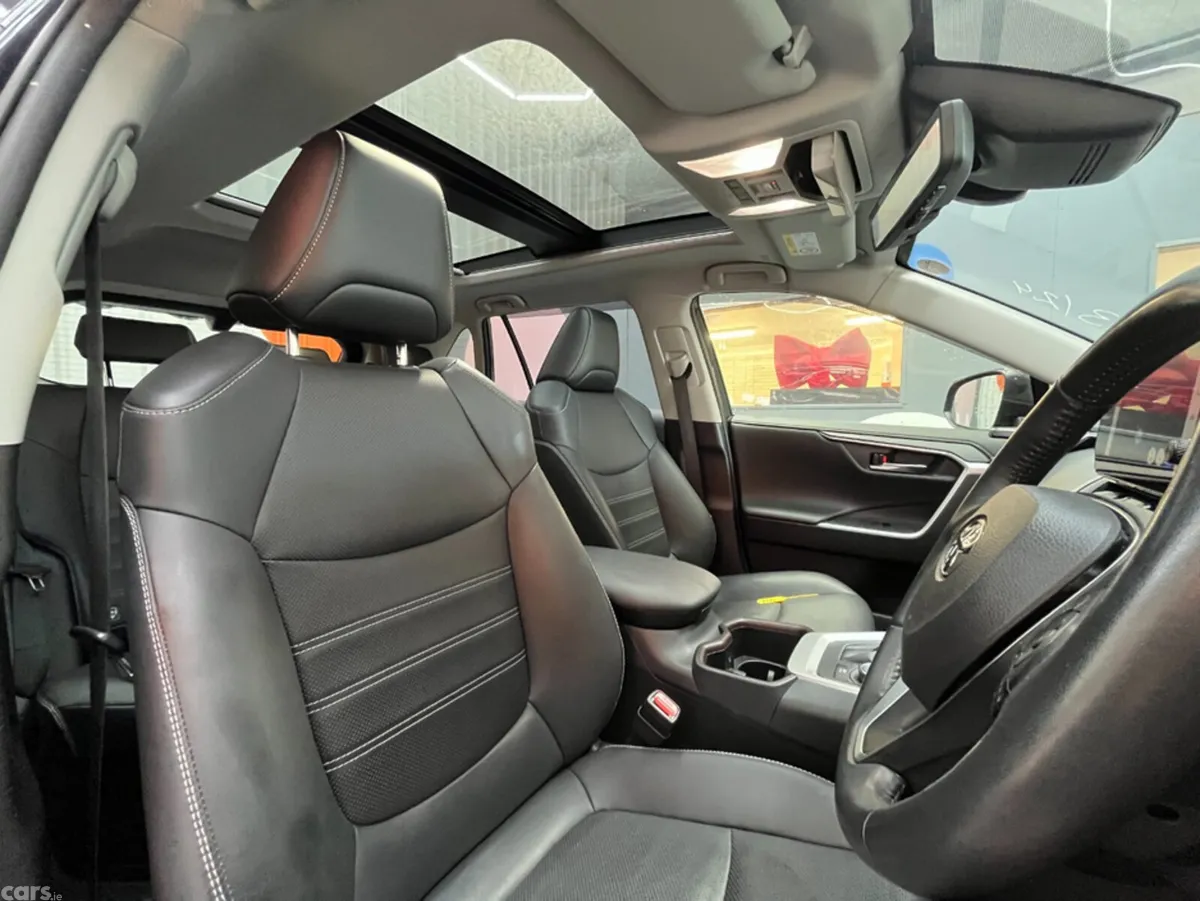Toyota RAV4 SUV, Petrol Hybrid, 2024, Black