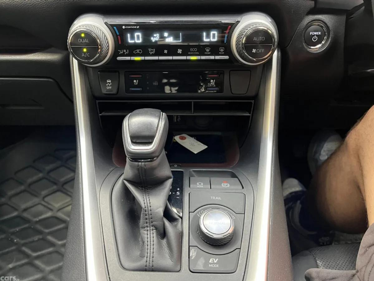 Toyota RAV4 SUV, Petrol Hybrid, 2024, Black