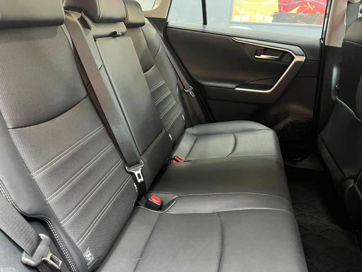 Toyota RAV4 SUV, Petrol Hybrid, 2024, Black