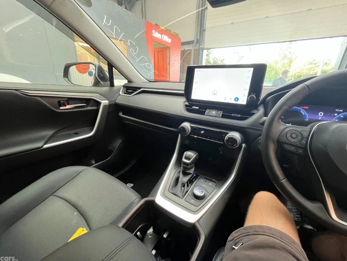 Toyota RAV4 SUV, Petrol Hybrid, 2024, Black