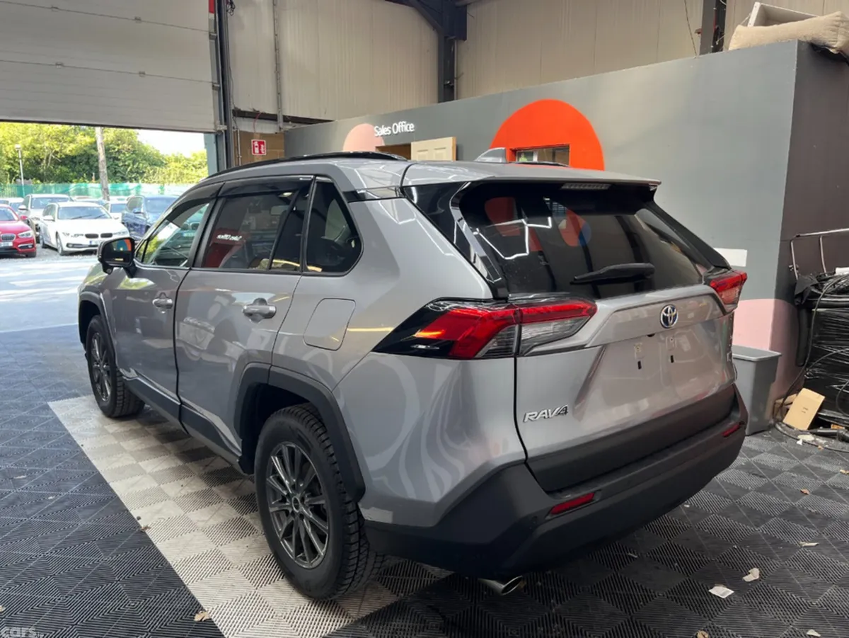 Toyota RAV4 SUV, Petrol Hybrid, 2023, Silver