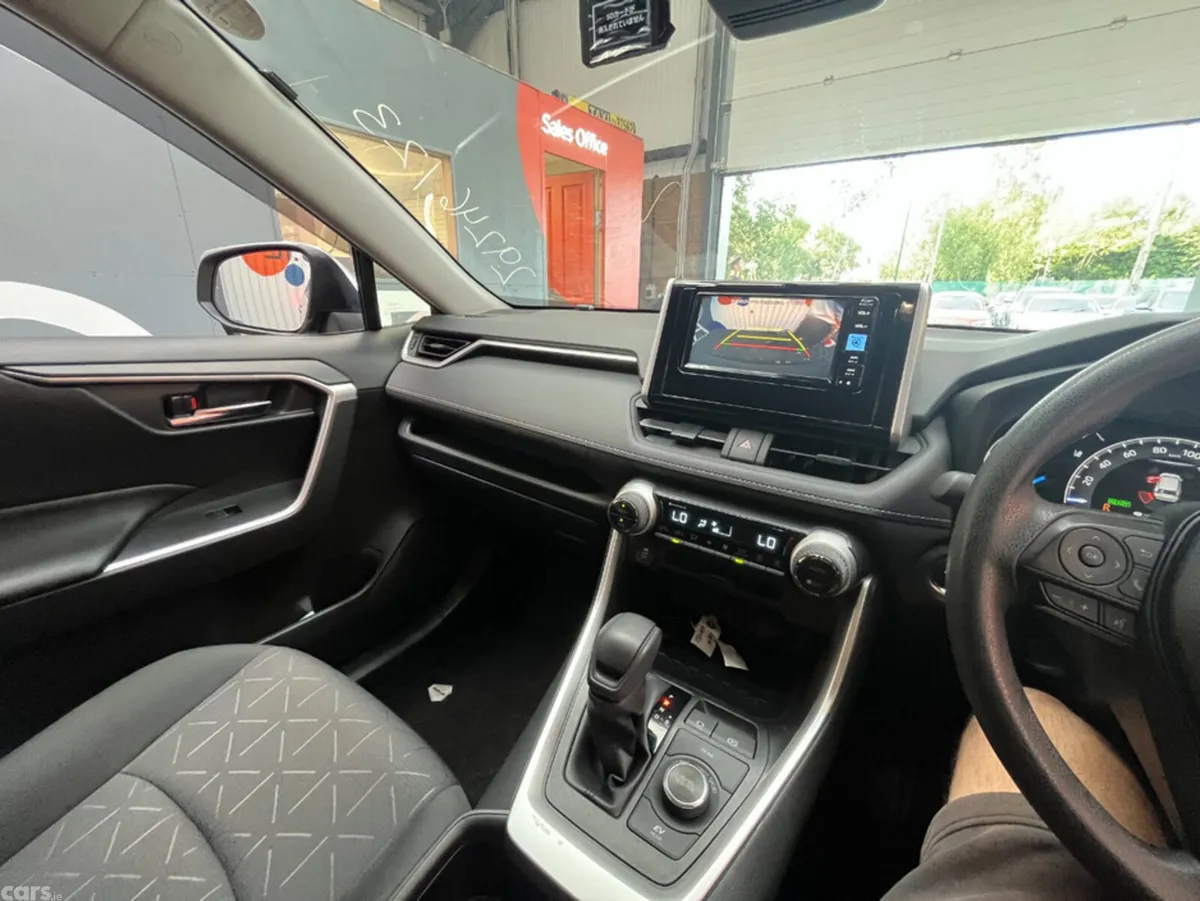 Toyota RAV4 SUV, Petrol Hybrid, 2023, Silver