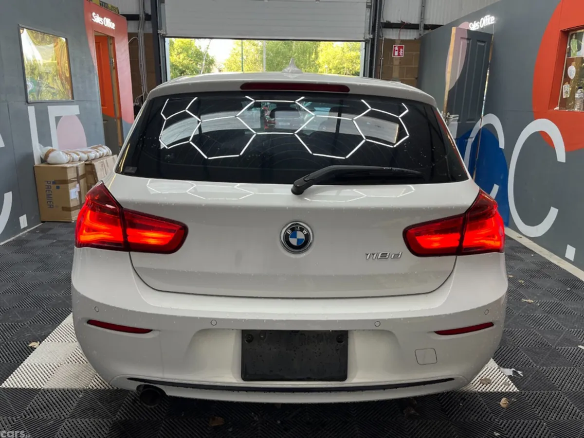 BMW 1-Series Hatchback, Diesel, 2017, White