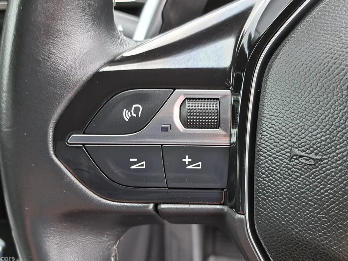 Peugeot 3008 SUV, Diesel, 2023, Blue
